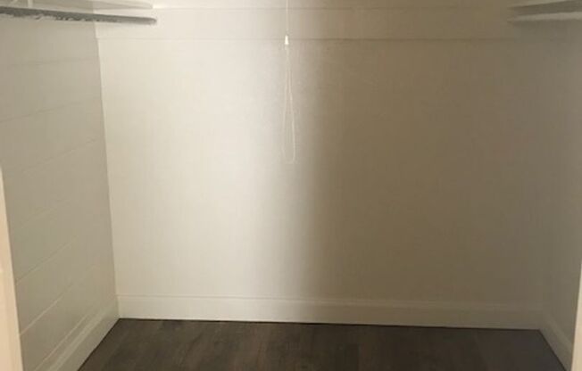 2 beds, 1 bath, 840 sqft, $975, Unit 2847 D