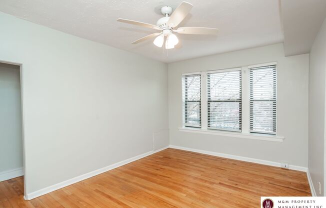 2 beds, 1 bath, $1,750, Unit 435-2S