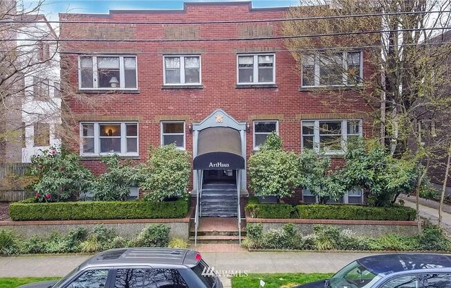 1 bed, 1 bath, $1,750