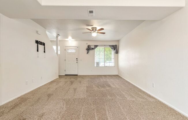 Lovely Home in North Pueblo!
