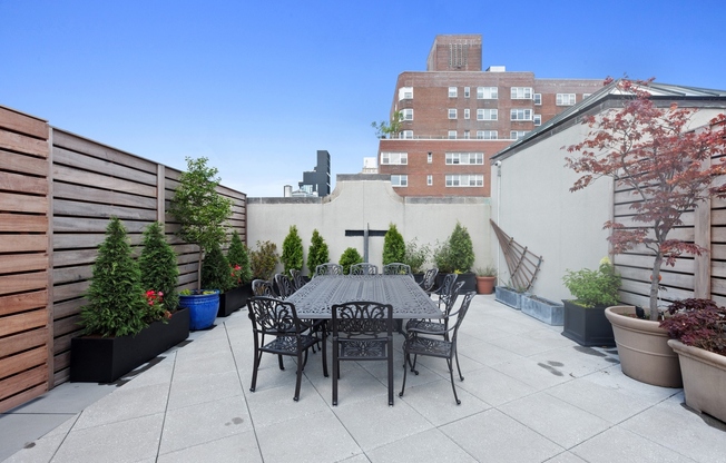 115 4 AVE