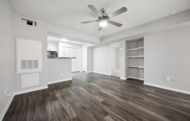 2 beds, 2 baths, 800 sqft, $1,595, Unit 4132