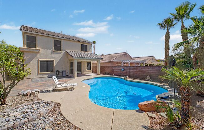 4-Bedroom Home in Summerlin with pool!