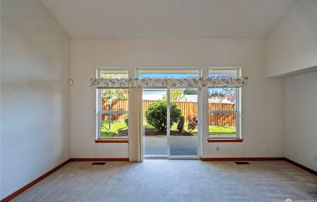 170 NW 13th Ct