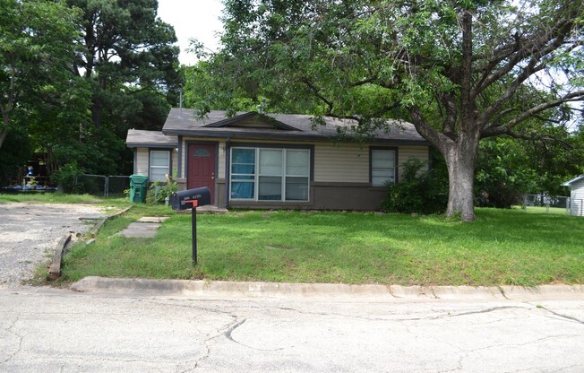 1609 Wayne St., Denton TX 76209