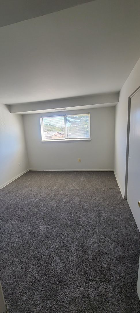 2 beds, 1.5 baths, 900 sqft, $1,395, Unit 234-J