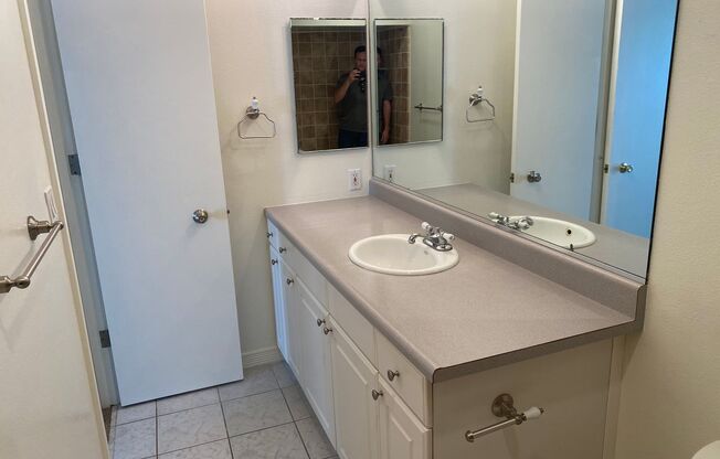 1 bed, 1 bath, $2,300, Unit # 241