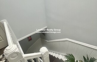 1745 W N