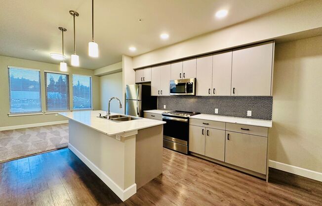 1 bed, 1 bath, 453 sqft, $2,150, Unit 426-201