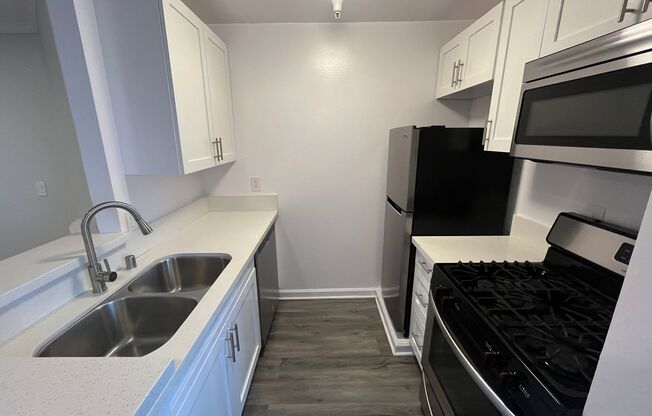 1 bed, 1 bath, 800 sqft, $2,198, Unit 110
