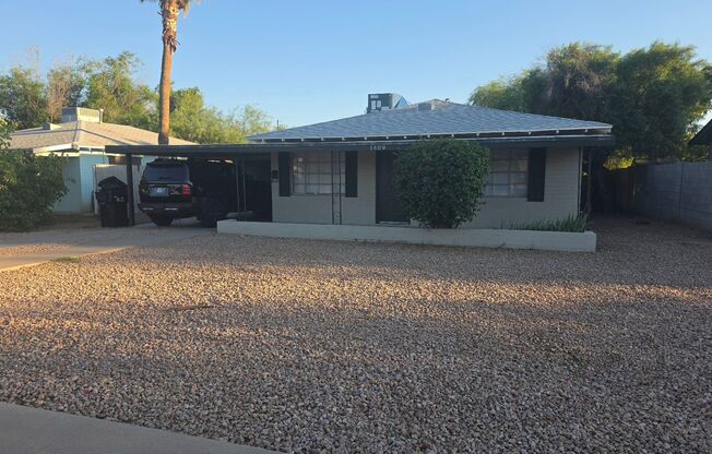 4BD/2BA Home Near ASU with Detached Guest Suite