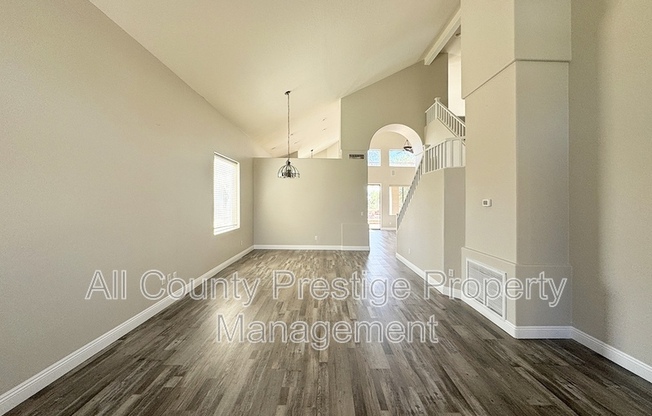 2602 E GLASS LN