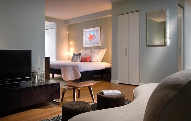 1 bed, 1 bath, $5,595, Unit 723