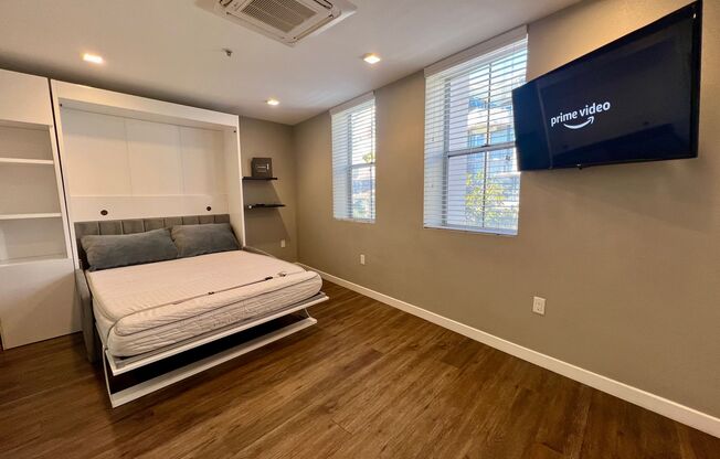Studio, 1 bath, 315 sqft, $1,775, Unit 435-318