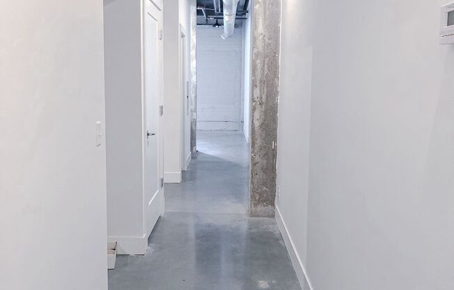 1 bed, 1 bath, 950 sqft, $1,375, Unit A113