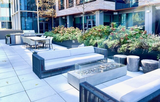 1 bed, 1 bath, 686 sqft, $5,600, Unit 1107
