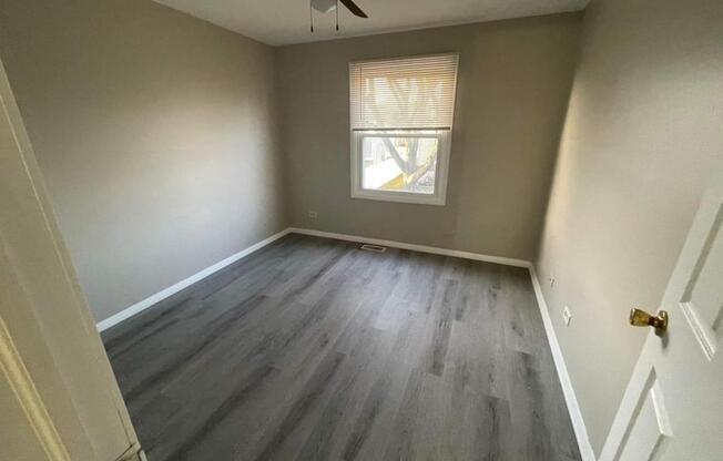 330 DEAN CIR