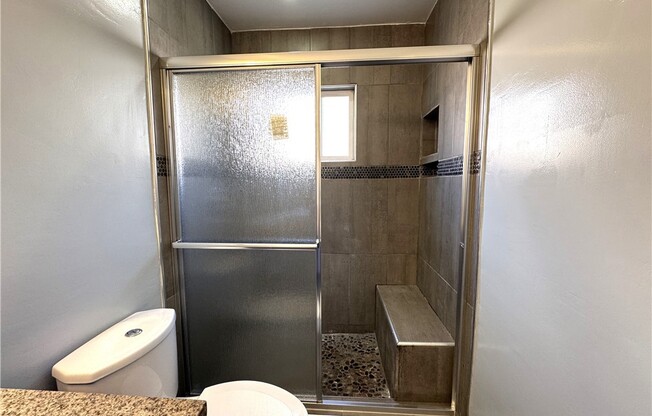 1314 W 106 ST