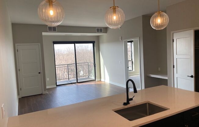 1 bed, 1 bath, 807 sqft, $2,395, Unit 418