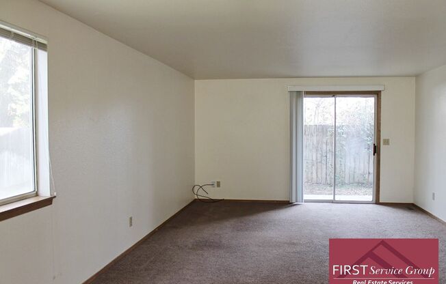 2 beds, 1 bath, 950 sqft, $1,350, Unit 4347 W Camas St #102