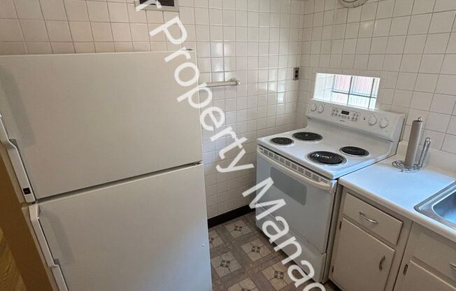 1 bed, 1 bath, 919 sqft, $1,175, Unit 6449 Nottingham Avenue Apt. 2W (Maint. Only)