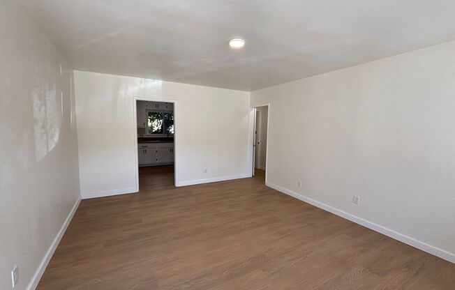 6817-6819 N. Figueroa St.