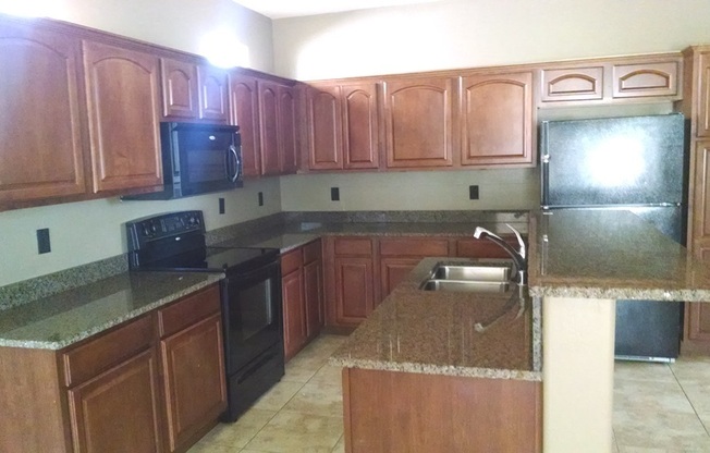 3 beds, 2 baths, $2,095