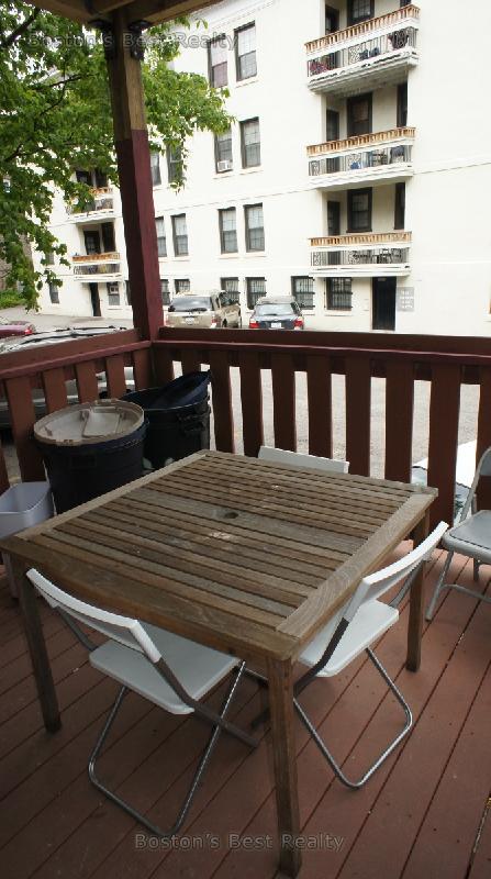 1363 Commonwealth Ave