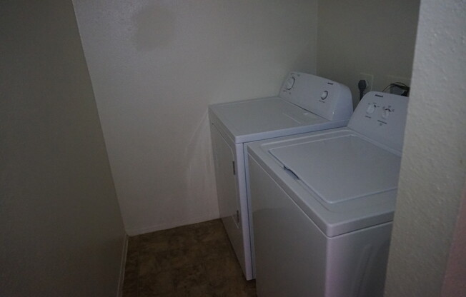 2 beds, 1.5 baths, $1,250