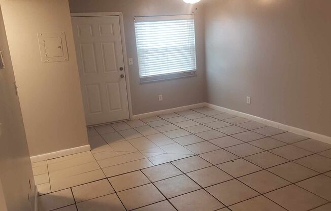 1 bed, 1 bath, 600 sqft, $1,600