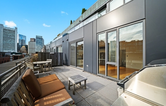 1 bed, 1.5 baths, 807 sqft, $5,000, Unit 609