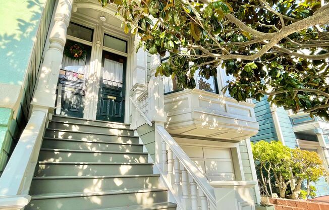 Huge 3BR/1.5BA Full Floor NOPA Flat! Laundry!   PROGRESSIVE