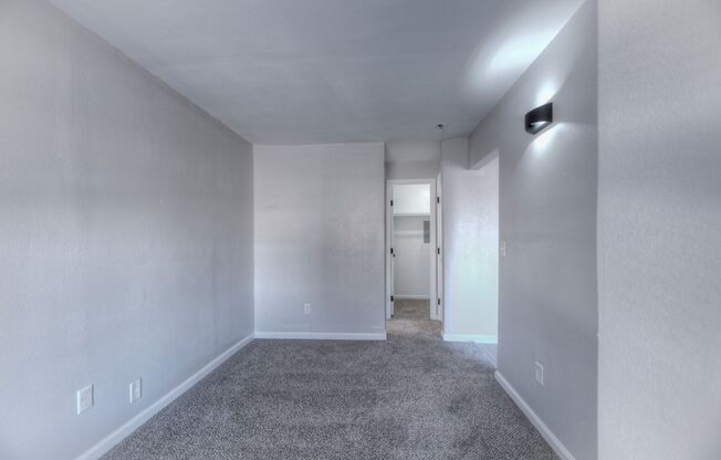 1 bed, 1 bath, 500 sqft, $850, Unit 02J