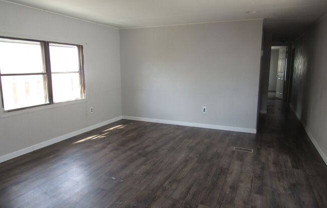 2 beds, 1 bath, $875, Unit 1148 N. Beech St.