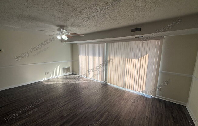 2 beds, 2 baths, 900 sqft, $1,249, Unit H