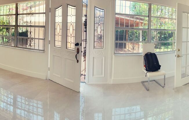 Charming 4-Bedroom, 3-Bath Home – Spacious, Bright & Move-In Ready!