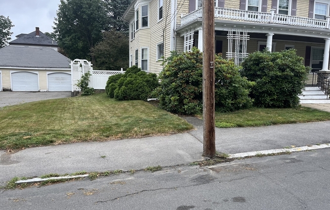 29 BRADFORD AVE