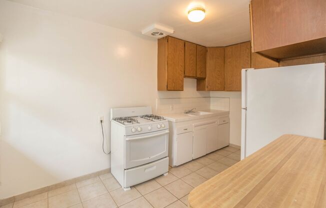 25 19th Ave.