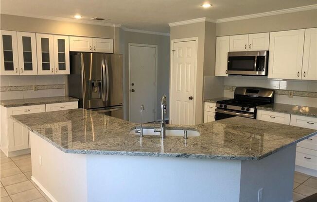 Gorgeous 2 Story Home!