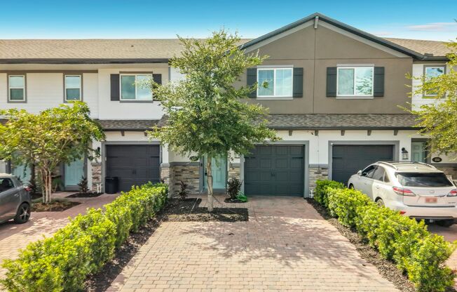 3 beds, 2.5 baths, $2,250