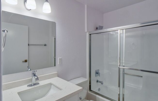 3232 W. Avenue 32