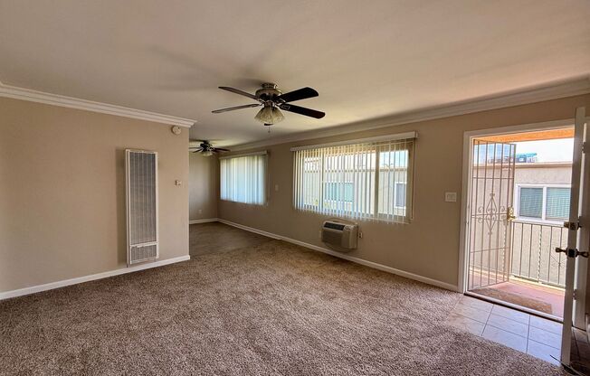 2 beds, 1 bath, $2,595, Unit 4839.5