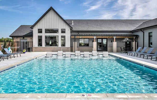 Resort-style swimming pool with baja shelf at Tiburon Ridge in Omaha, NE