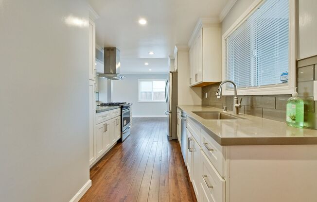 Excellent 4 bed 2 Bath Home!