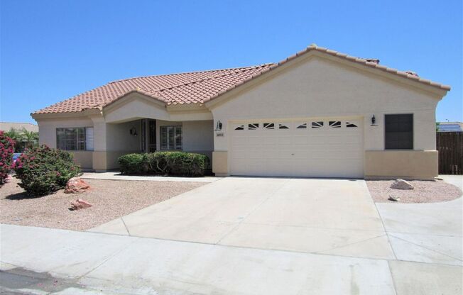 3-6 Month Rental, Amazing Water Front Property With Private Pool!