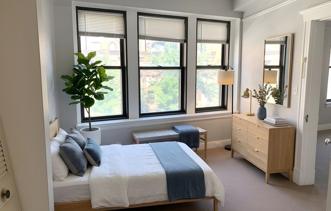 2 beds, 1 bath, 760 sqft, $3,600, Unit 306