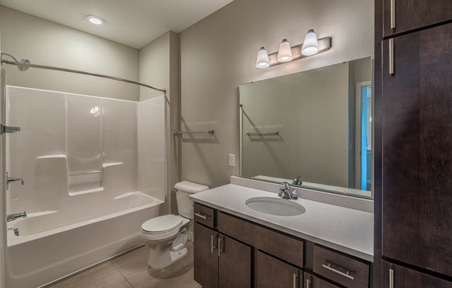 2 beds, 2 baths, 1,044 sqft, $1,355, Unit 116