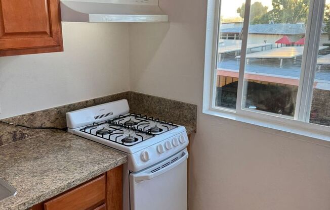 Studio, 1 bath, 360 sqft, $1,634, Unit 232