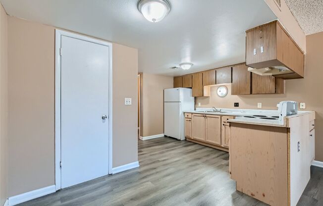 2 beds, 1 bath, $950