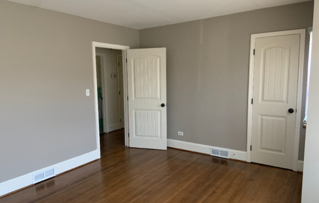 715 LONG AVE